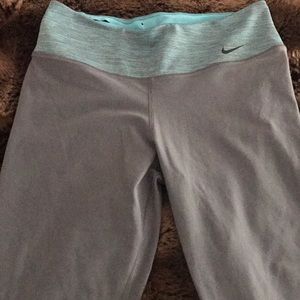 NIKE dri-fit workout capri pants